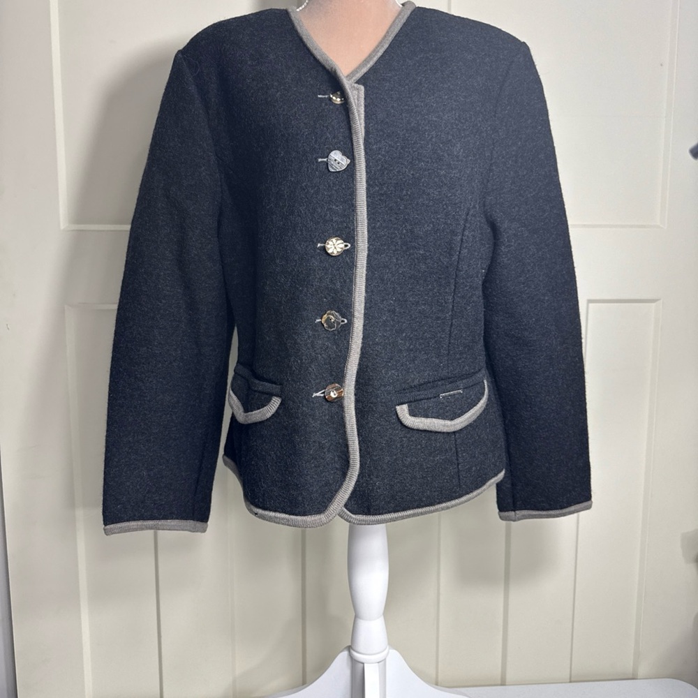 GEIGER Women's 44 US Size 16 Made in Austria Black Button up Wool Jacket Blazer